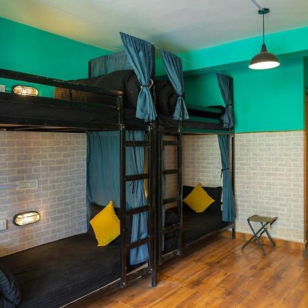 Whoopers Hostel Manali Esterno foto