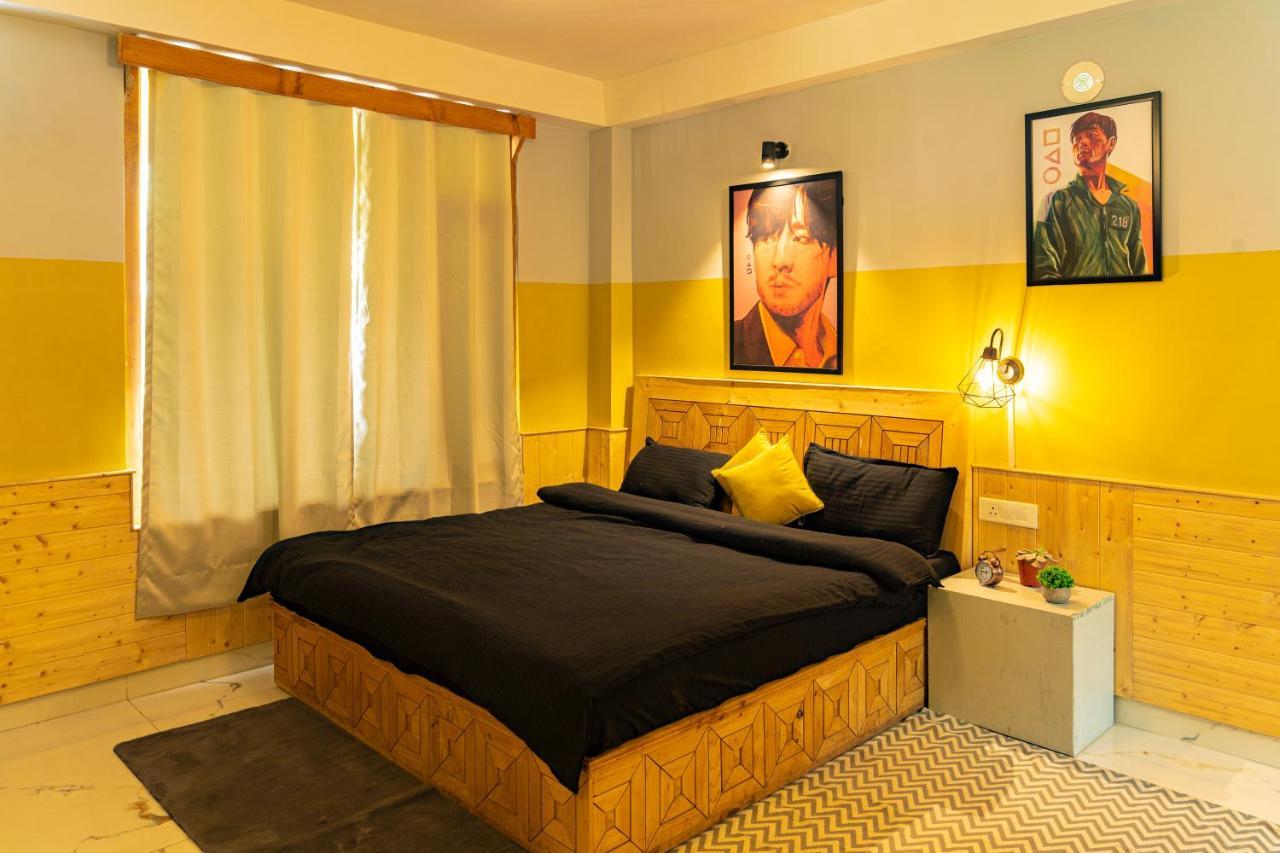 Whoopers Hostel Manali Esterno foto
