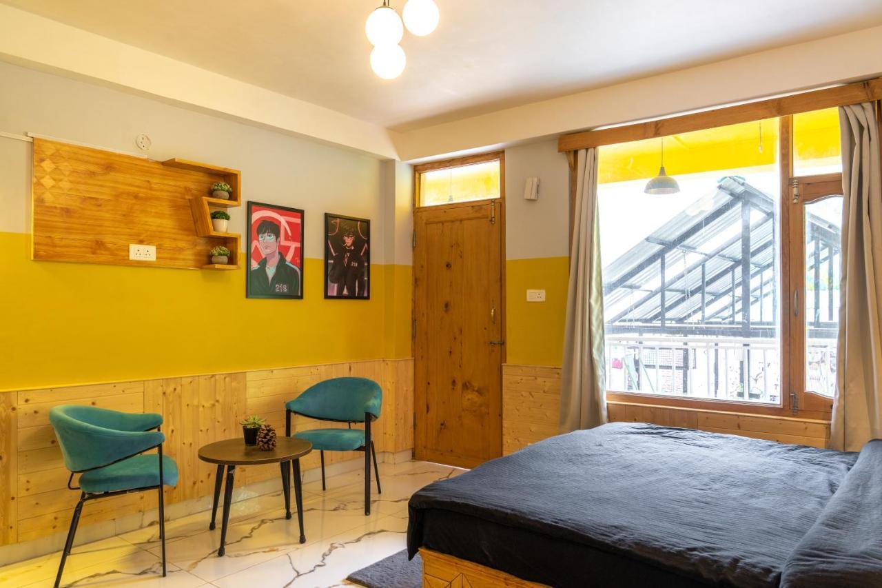 Whoopers Hostel Manali Esterno foto