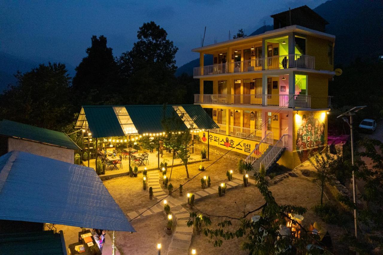 Whoopers Hostel Manali Esterno foto