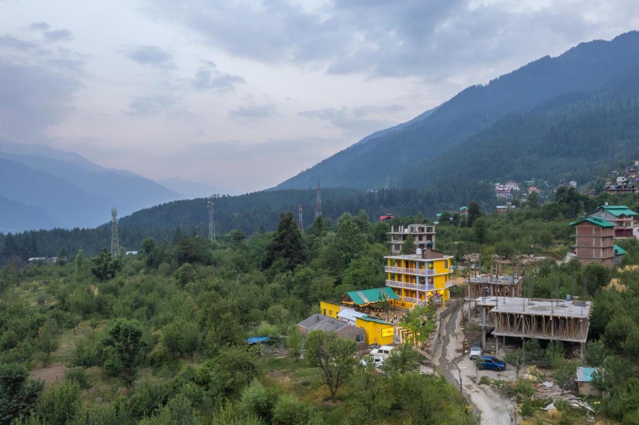 Whoopers Hostel Manali Esterno foto