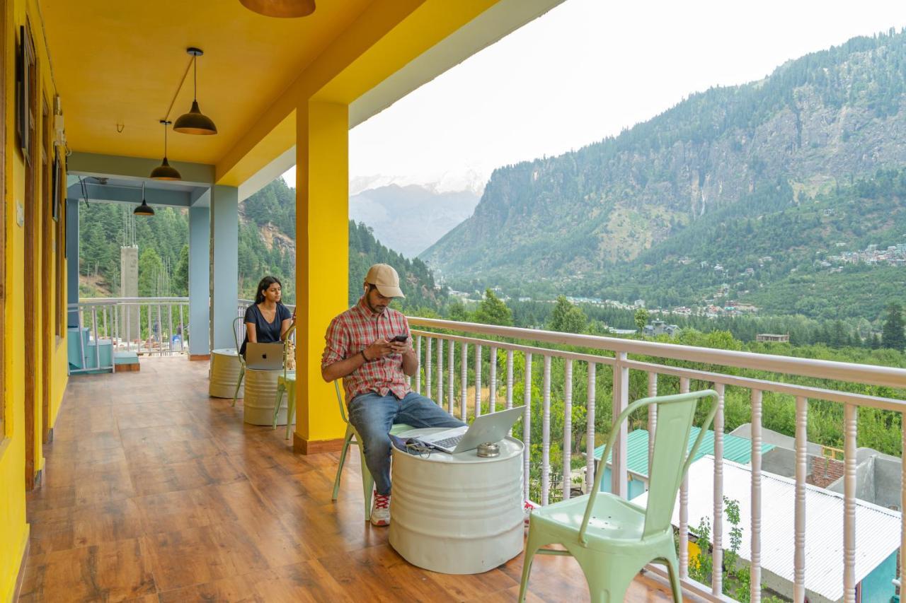 Whoopers Hostel Manali Esterno foto